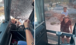 Didim'de içi turist dolu tur otobüsüne sldırı