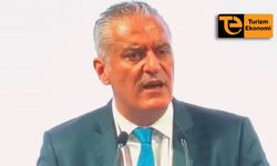 Nezih Hacıalioğlu faaliyet raporunu fırlattı, salon gerildi