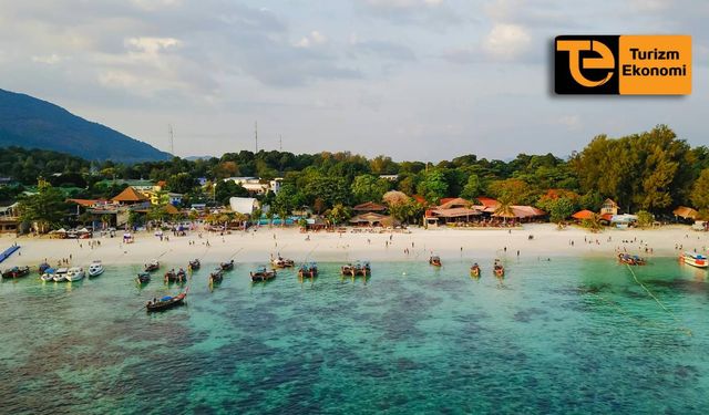 Tayland’da turist sayısı düştü, turist vergisi ertelendi