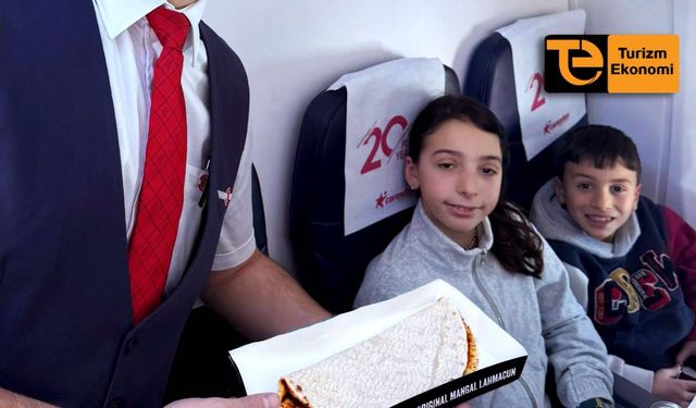 Havada lahmacun keyfi Corendon yolcularını sardı