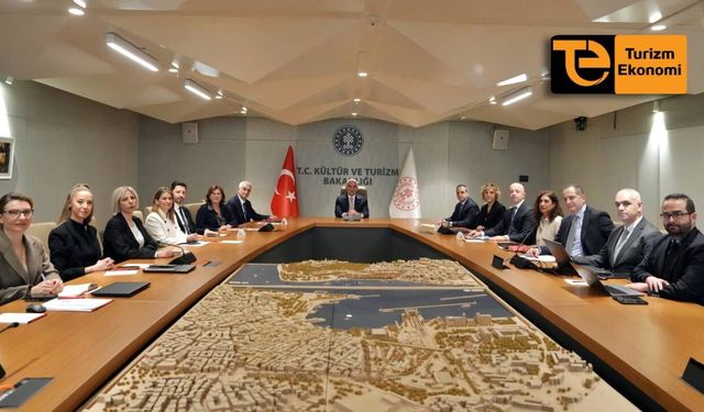 Mehmet Nuri Ersoy turizm ve havacılık sektörleri ile görüştü