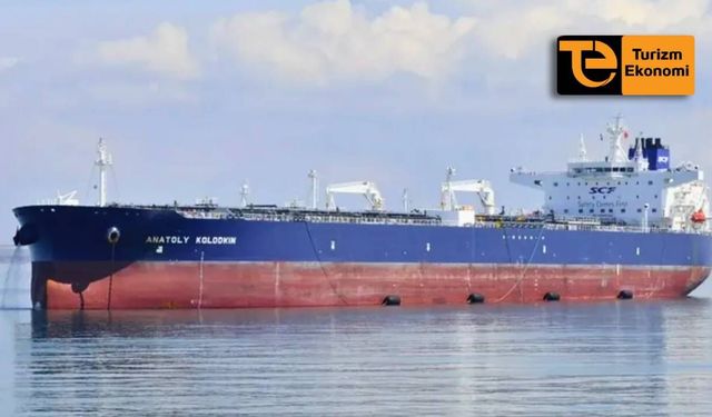 Rus petrol tankeri ABD’nin Küba ablukasını deldi