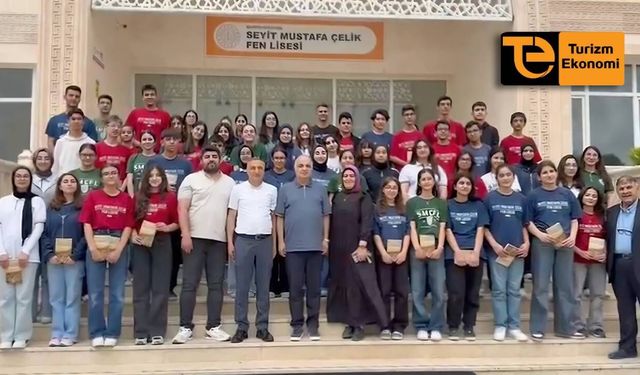 Turizmci Orhan Sancar Nusaybin’de öğrencilerle buluştu
