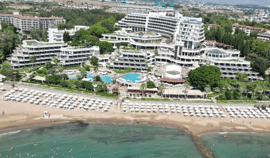 Antalya’da iki otel arasındaki plaj kavgası büyüyor