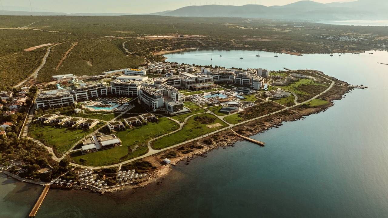 Anda Barut Collection General View 2